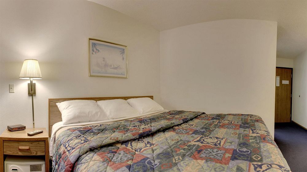 Super 8 By Wyndham West Plains Motel Ngoại thất bức ảnh